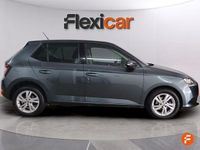 Usado Skoda Fabia Ambition 95 CV (69 kW) 2020 Gris Utilitario