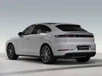 Usado Porsche Cayenne Black Edition 470 CV (345 kW) 2026 Gris / plata SUV