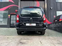 Usado Citroën Berlingo Feel 100 CV (73 kW) 2016 Negro Monovolumen