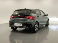Usado Hyundai i20 100 CV (73 kW) 2025 Blanco Utilitario