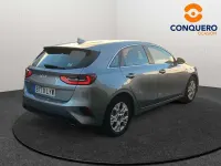Usado Kia Ceed 101 CV (74 kW) 2022 Plateado Utilitario