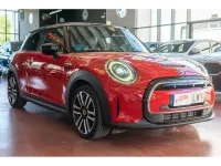 Usado Mini Cooper SE 135 kW (184 CV) 2022 Rojo Utilitario