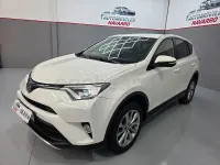 Usado Toyota RAV4 Advance 143 CV (105 kW) 2018 Blanco SUV