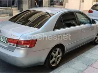 Usado Hyundai Sonata Comfort 140 CV (102 kW) 2007 Gris / plata Berlina