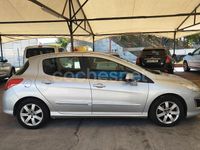 Usado Peugeot 308 Active 120 CV (88 kW) 2013 Gris / plata Berlina