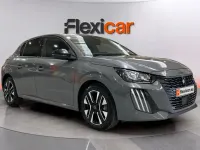 Usado Peugeot 208 Allure 101 CV (74 kW) 2025 Gris Utilitario