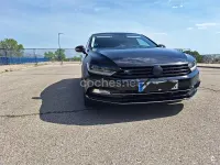 Usado VW Passat Sportline 240 CV (176 kW) 2018 Negro Berlina