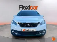 Usado Peugeot 2008 Allure 100 CV (73 kW) 2019 Blanco SUV