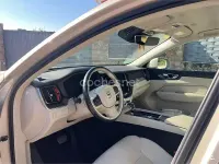 Usado Volvo XC60 Inscription 190 CV (139 kW) 2018 Beige SUV