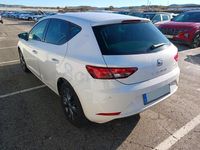 Usado Seat Leon Style 130 CV (95 kW) 2020 Blanco Berlina