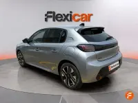 Usado Peugeot 208 Allure 100 CV (73 kW) 2025 Gris Utilitario