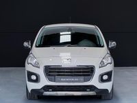 Usado Peugeot 3008 Style 120 CV (88 kW) 2015 Blanco SUV