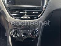 Usado Peugeot 208 Access 75 CV (55 kW) 2016 Gris / plata Utilitario