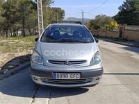 Usado Citroën Xsara Picasso 95 CV (69 kW) 2003 Gris / plata Monovolumen