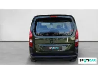 Usado Peugeot Rifter Allure 100 CV (73 kW) 2025 Verde Monovolumen