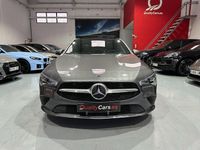 Usado Mercedes CLA180 136 CV (100 kW) 2019 Gris / plata Berlina