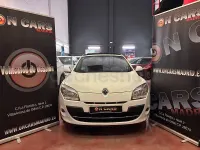 Usado Renault Mégane Dynamique 110 CV (80 kW) 2011 Blanco Berlina
