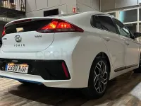 Usado Hyundai Ioniq 141 CV (103 kW) 2018 Blanco Utilitario