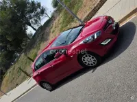 Usado Hyundai i30 Base 90 CV (66 kW) 2012 Rojo Berlina