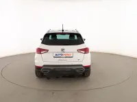 Usado Seat Arona FR 110 CV (80 kW) 2022 Blanco SUV