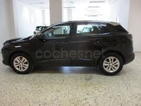 Käytetty Peugeot 3008 Active 130 HP (95 kW) 2022 Musta Katumaasturi