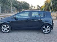 Usado Chevrolet Aveo LTZ 90 CV (66 kW) 2012 Negro