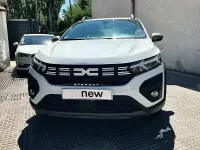 Usado Dacia Sandero Expression 101 CV (74 kW) 2023 Blanco Berlina
