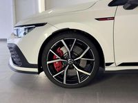 Usado VW Golf VIII GTI 300 CV (220 kW) 2023 Blanco Utilitario