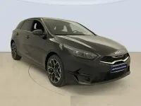 Usado Kia Ceed Edition 7 100 CV (73 kW) 2025 Negro Utilitario