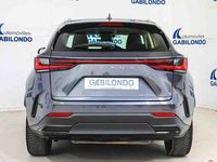 Usado Lexus NX350h Business Edition 242 CV (177 kW) 2022 Gris / plata SUV
