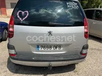 Usado Peugeot 807 109 CV (80 kW) 2004 Gris / plata Monovolumen