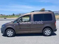 Usado VW Caddy Trendline 102 CV (75 kW) 2014 Marrón Monovolumen
