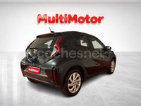 Usado Toyota Aygo X-play 72 CV (52 kW) 2022 Gris / plata Utilitario