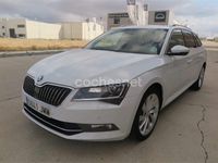 Usado Skoda Superb Style 150 CV (110 kW) 2016 Blanco Familiar