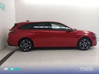 Usado Peugeot 308 SW Allure 131 CV (96 kW) 2024 Rojo Familiar
