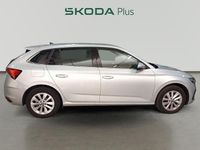 Usado Skoda Scala Selection 115 CV (84 kW) 2025 Gris plata Utilitario