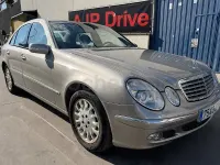 Usado Mercedes E270 Elegance 177 CV (130 kW) 2005 Gris / plata Berlina