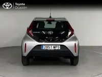Usado Toyota Aygo X Play 72 CV (52 kW) 2024 Gris / plata SUV