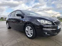 Usado Peugeot 308 SW Allure 130 CV (95 kW) 2017 Negro Familiar