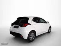 Usado Mazda 2 116 CV (85 kW) 2023 Blanco Utilitario