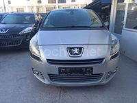 Usado Peugeot 5008 Active 112 CV (82 kW) 2011 Gris / plata Monovolumen