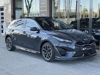 Usado Kia Ceed GT GT-Line 136 CV (100 kW) 2022 Gris Utilitario