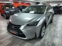 Usado Lexus NX300h Luxury Line 197 CV (144 kW) 2016 Gris SUV