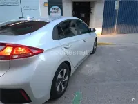 Usado Hyundai Ioniq 141 CV (103 kW) 2018 Gris / plata Utilitario