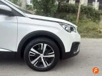 Usado Peugeot 5008 Active 131 CV (96 kW) 2019 Blanco SUV
