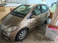 Usado Mercedes A180 Elegance 109 CV (80 kW) 2005 Beige Monovolumen