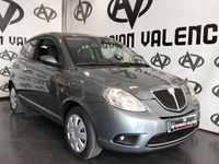 Usado Lancia Ypsilon 90 CV (66 kW) 2007 Gris / plata Utilitario