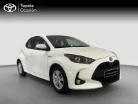 Usado Toyota Yaris Active 116 CV (85 kW) 2021 Blanco Utilitario