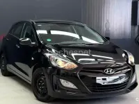 Usado Hyundai i30 Base 100 CV (73 kW) 2012 Negro Berlina