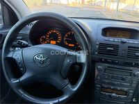 Usado Toyota Avensis Sol 129 CV (94 kW) 2006 Negro Berlina